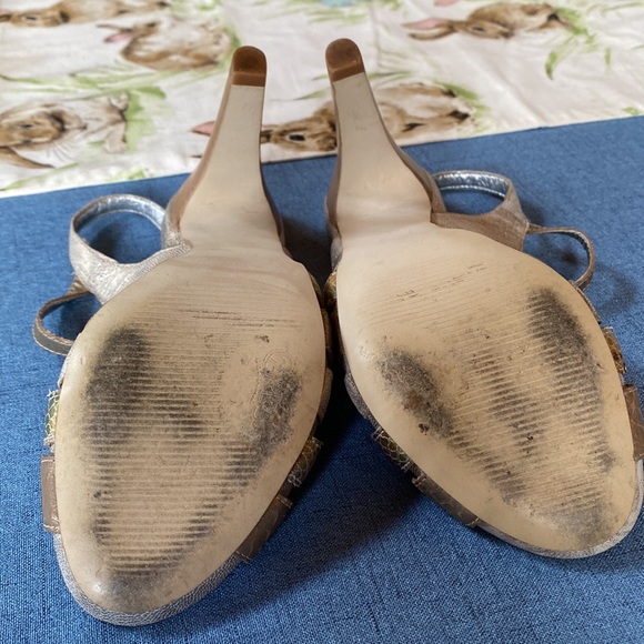 Carlos Santana Leather Metallic Multi-color 5” Heel Sandals - Picture 6 of 8